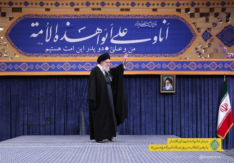  بازاری‌ها وفادارترین قشر به نظام‌اند / گران‌شدن بی‌حساب ارز طبیعی نیست و ریشه دشمنی دارد